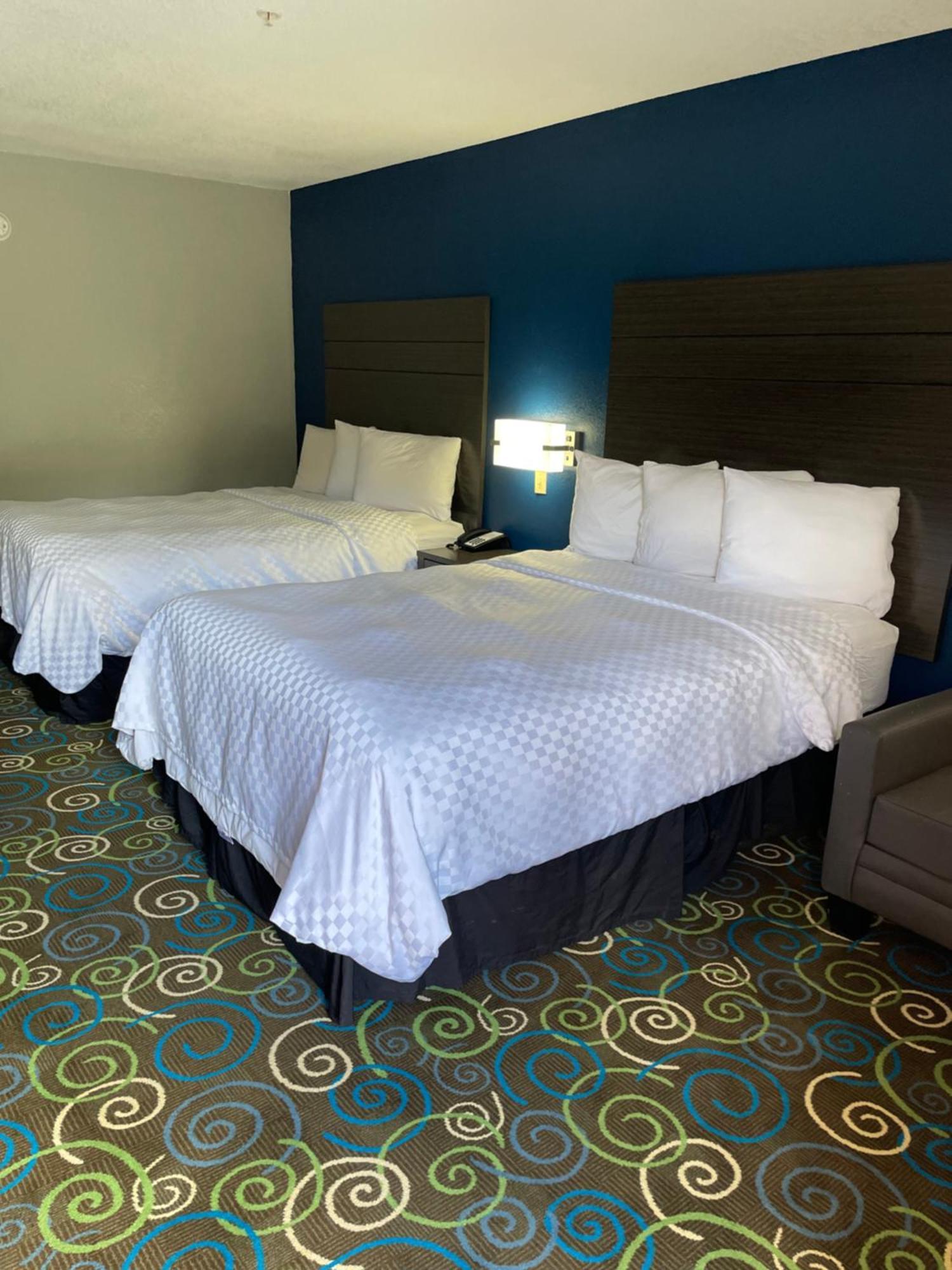 Clairmont Inn & Suites - Warren المظهر الخارجي الصورة