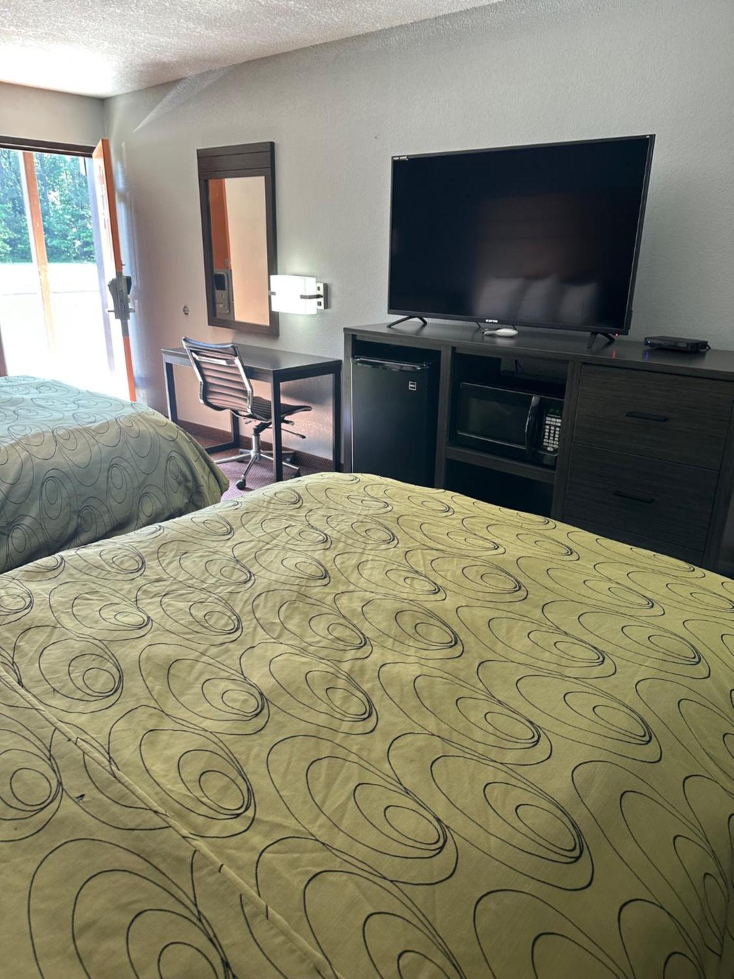 Clairmont Inn & Suites - Warren المظهر الخارجي الصورة