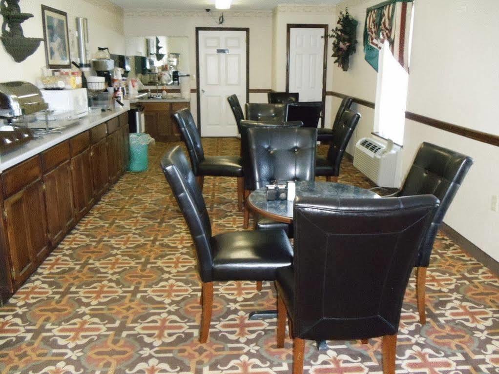 Clairmont Inn & Suites - Warren المظهر الخارجي الصورة